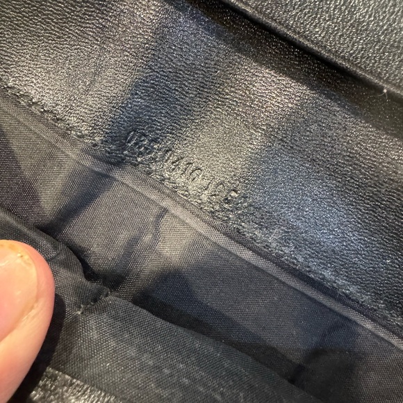 Authentic Gucci bifold wallet - Picture 6 of 14